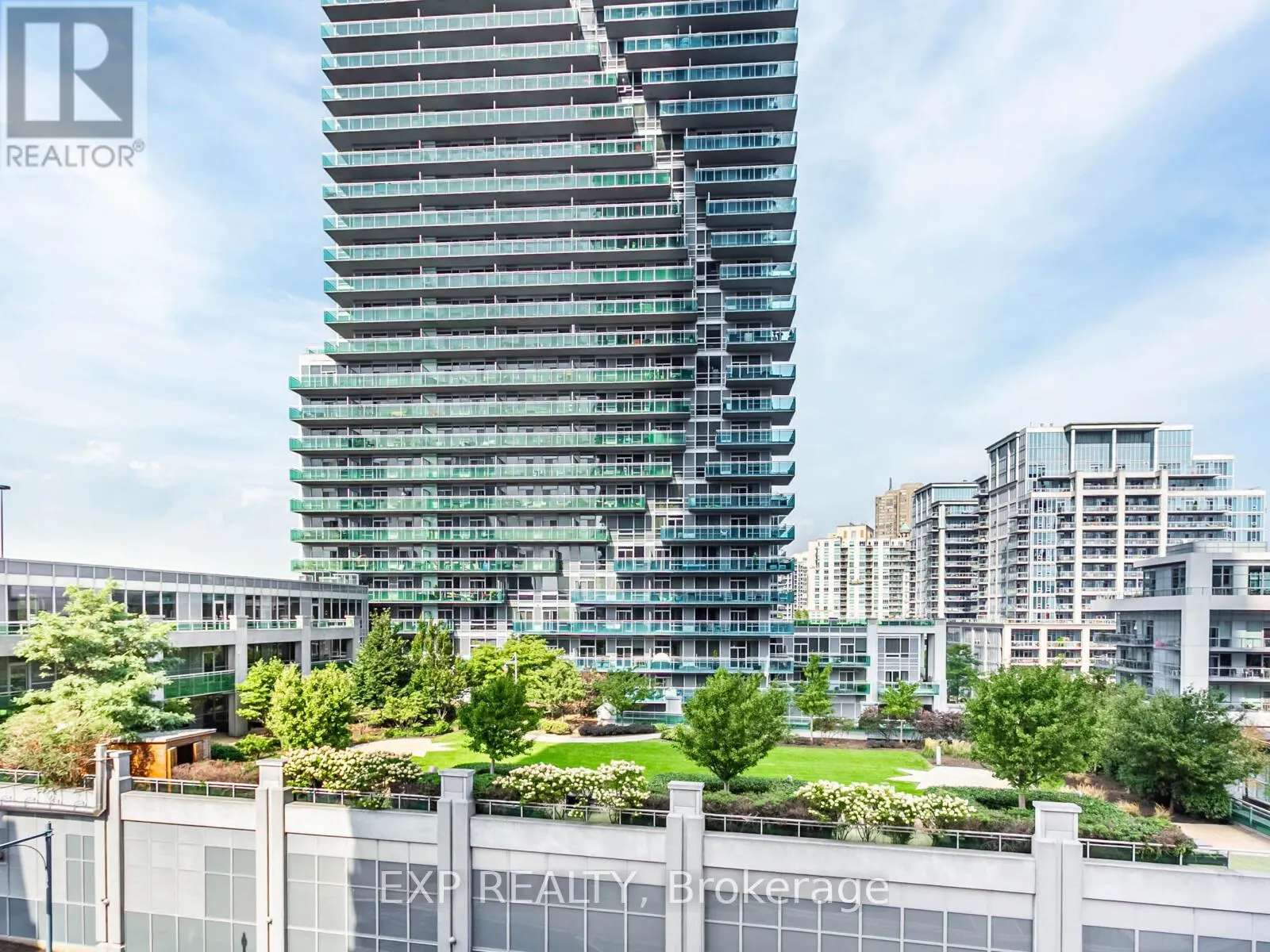 501 - 38 ANNIE CRAIG DRIVE
