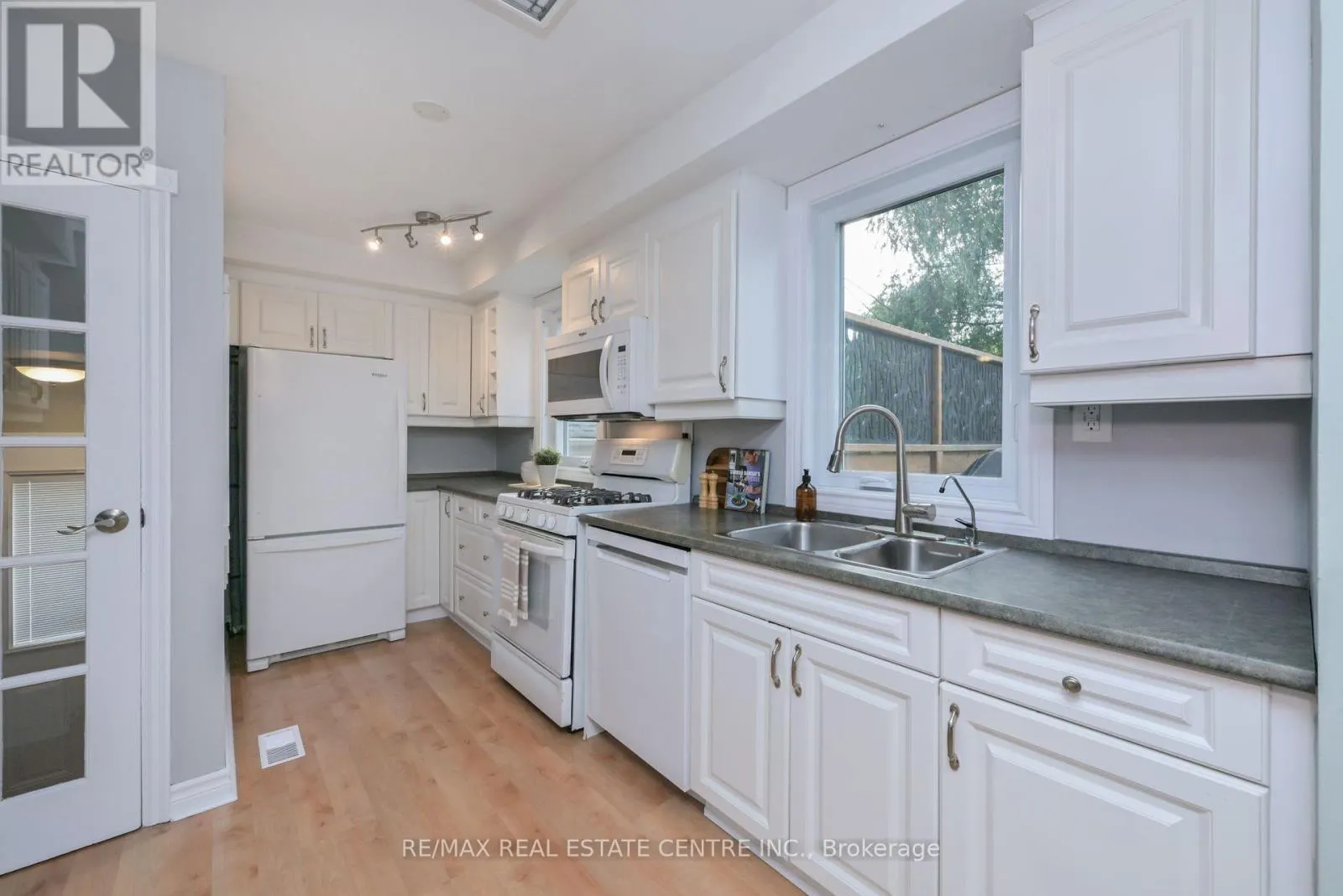 22 MORPETH ROAD