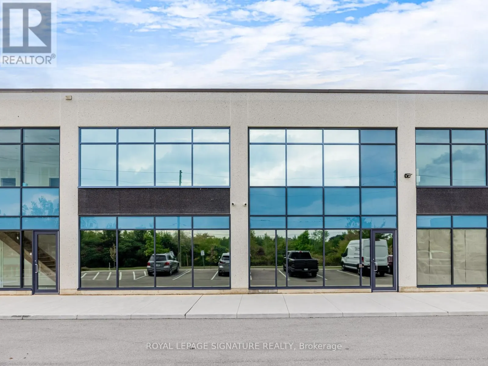 760 LAURENTIAN DRIVE