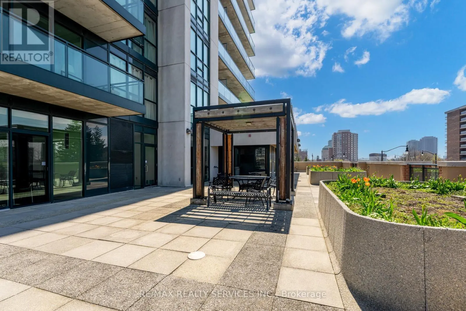 503 - 100 JOHN STREET NW