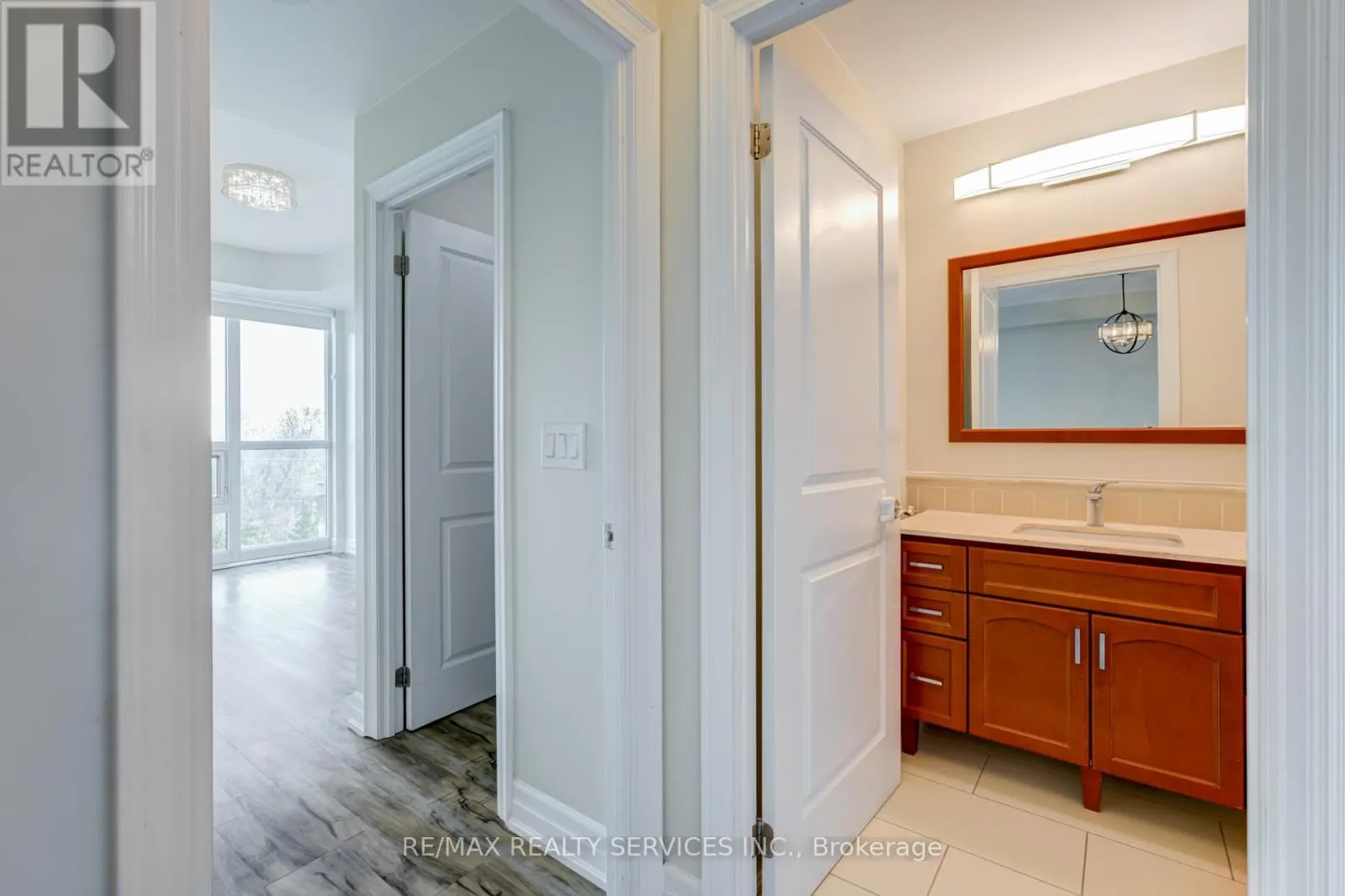 503 - 100 JOHN STREET NW