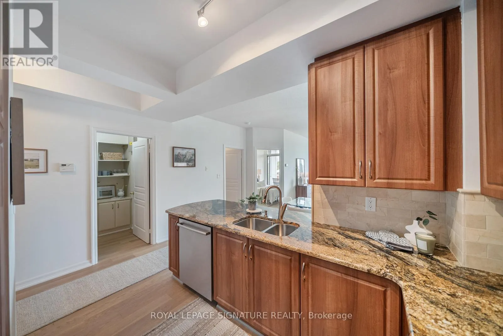 407 - 80 PORT STREET