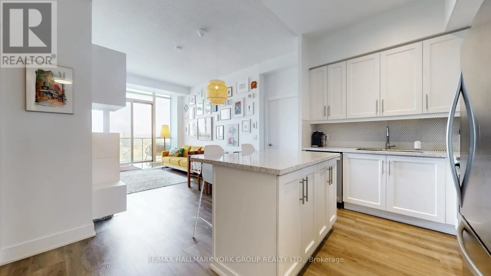 1105 - 1638 BLOOR STREET W