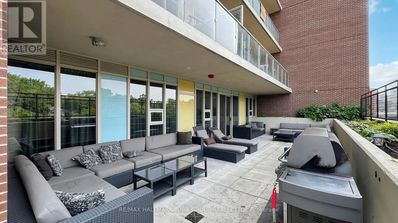 1105 - 1638 BLOOR STREET W