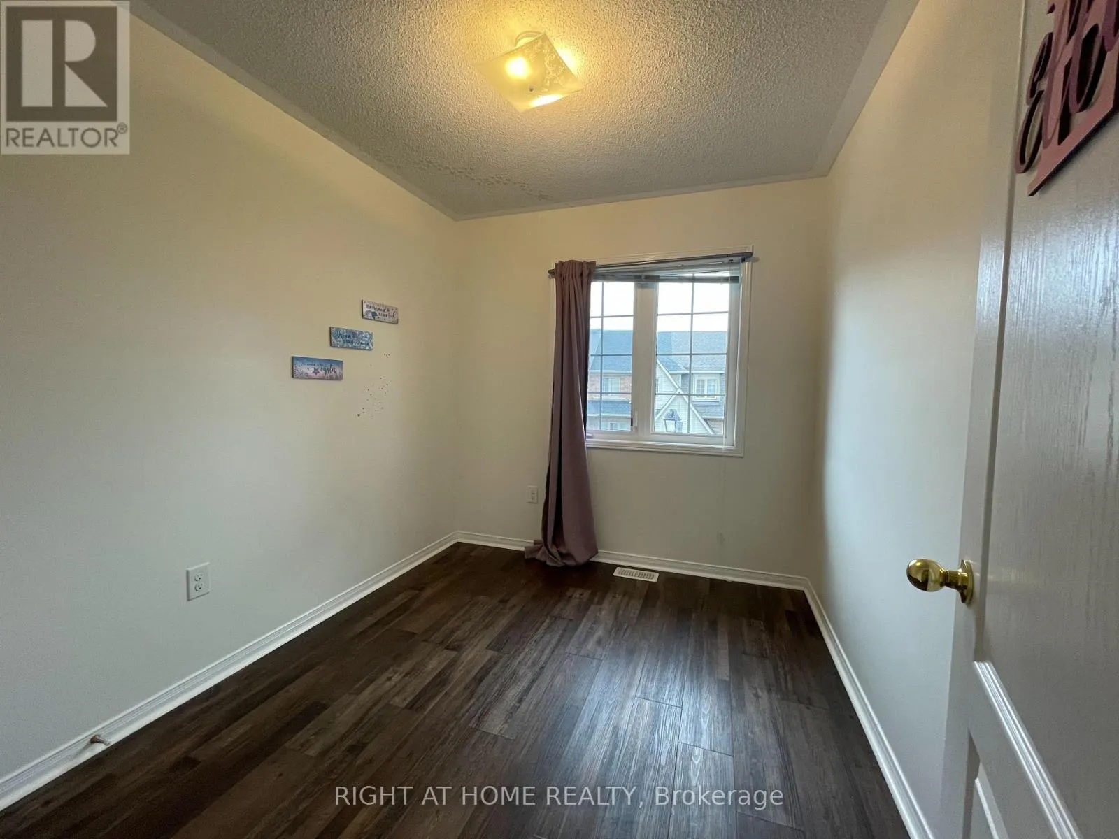 4 - 2171 FIDDLERS WAY