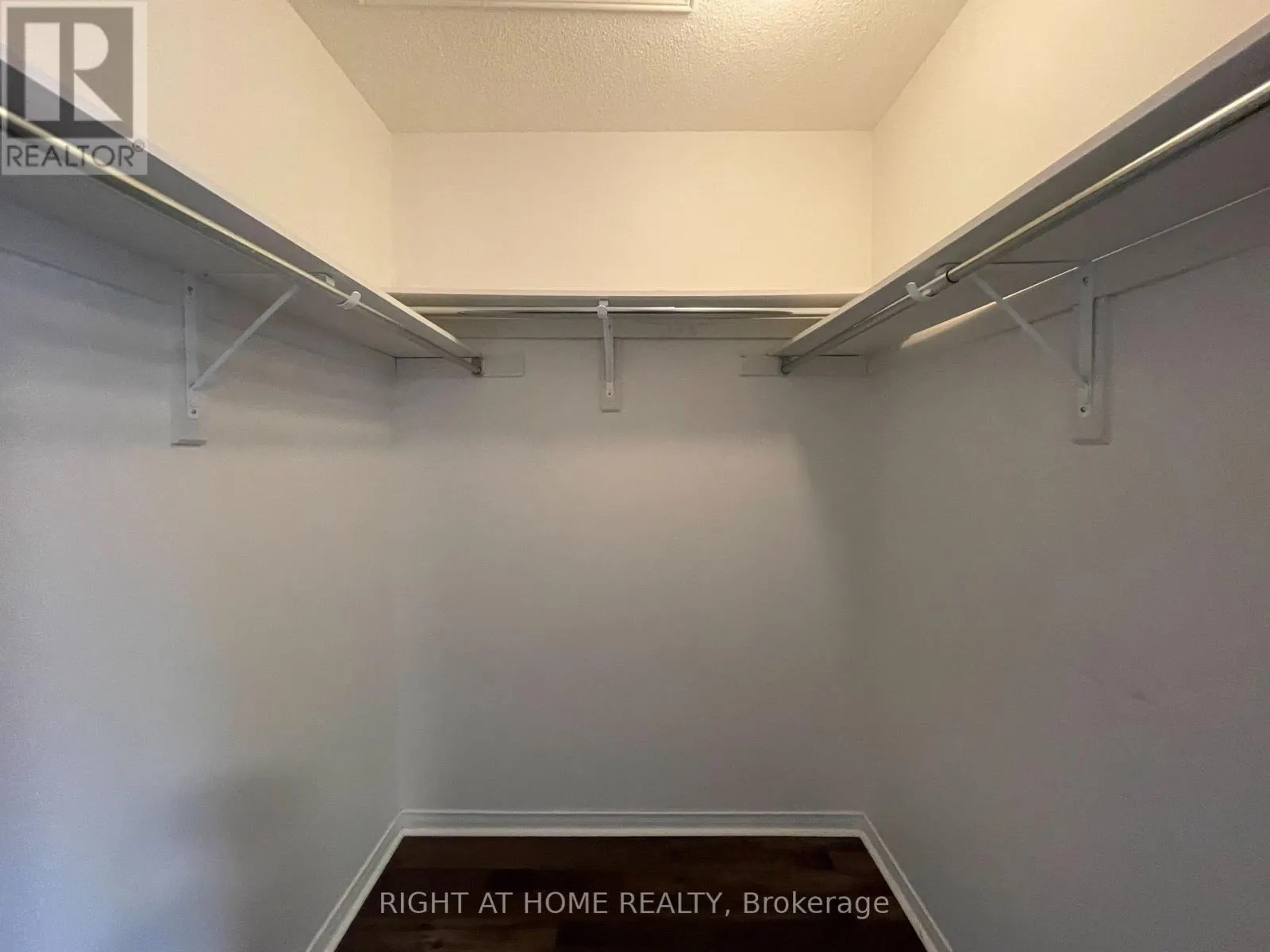 4 - 2171 FIDDLERS WAY