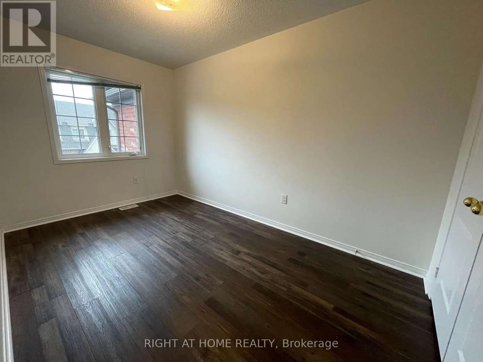 4 - 2171 FIDDLERS WAY