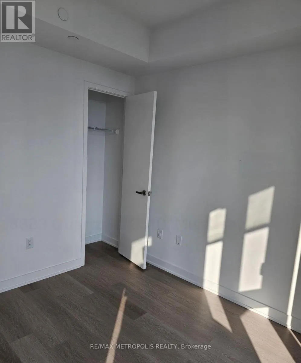 3510 - 3883 QUARTZ ROAD
