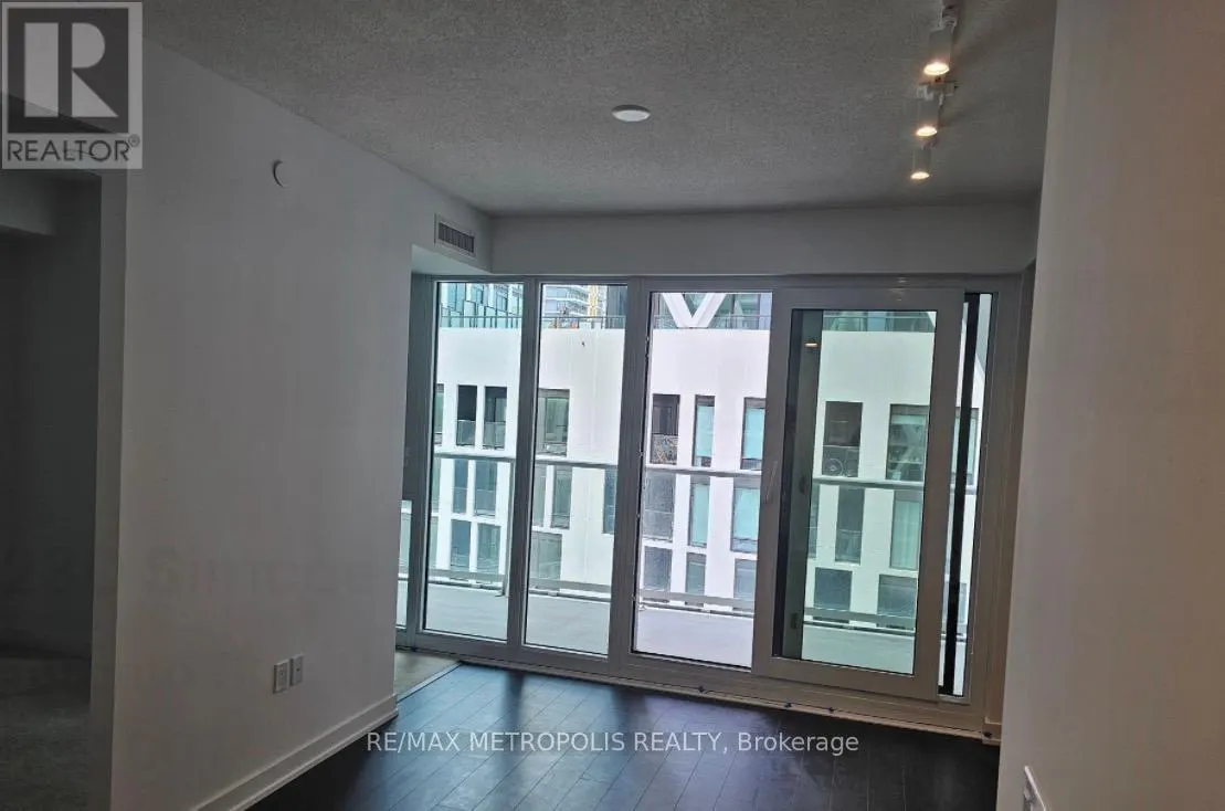 3510 - 3883 QUARTZ ROAD