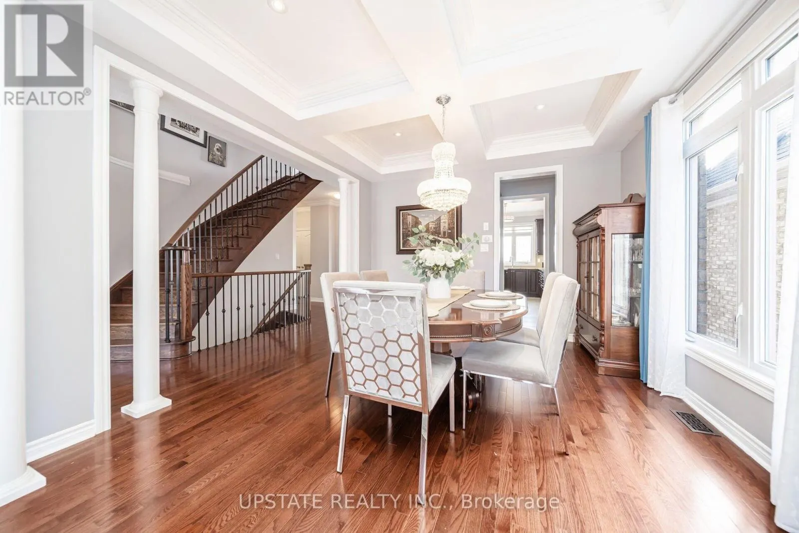 10 AGINCOURT CIRCLE