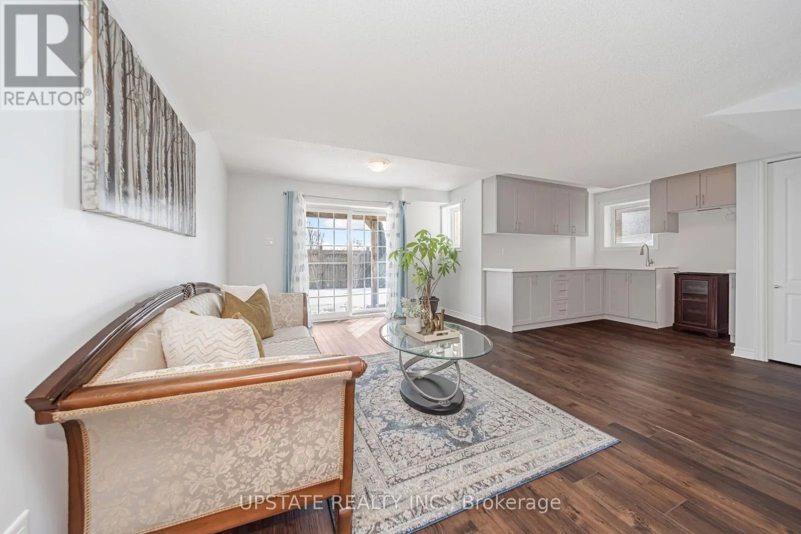 10 AGINCOURT CIRCLE