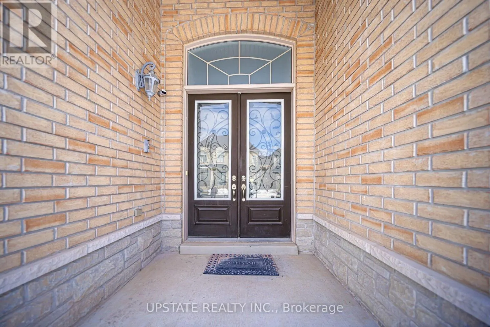10 AGINCOURT CIRCLE