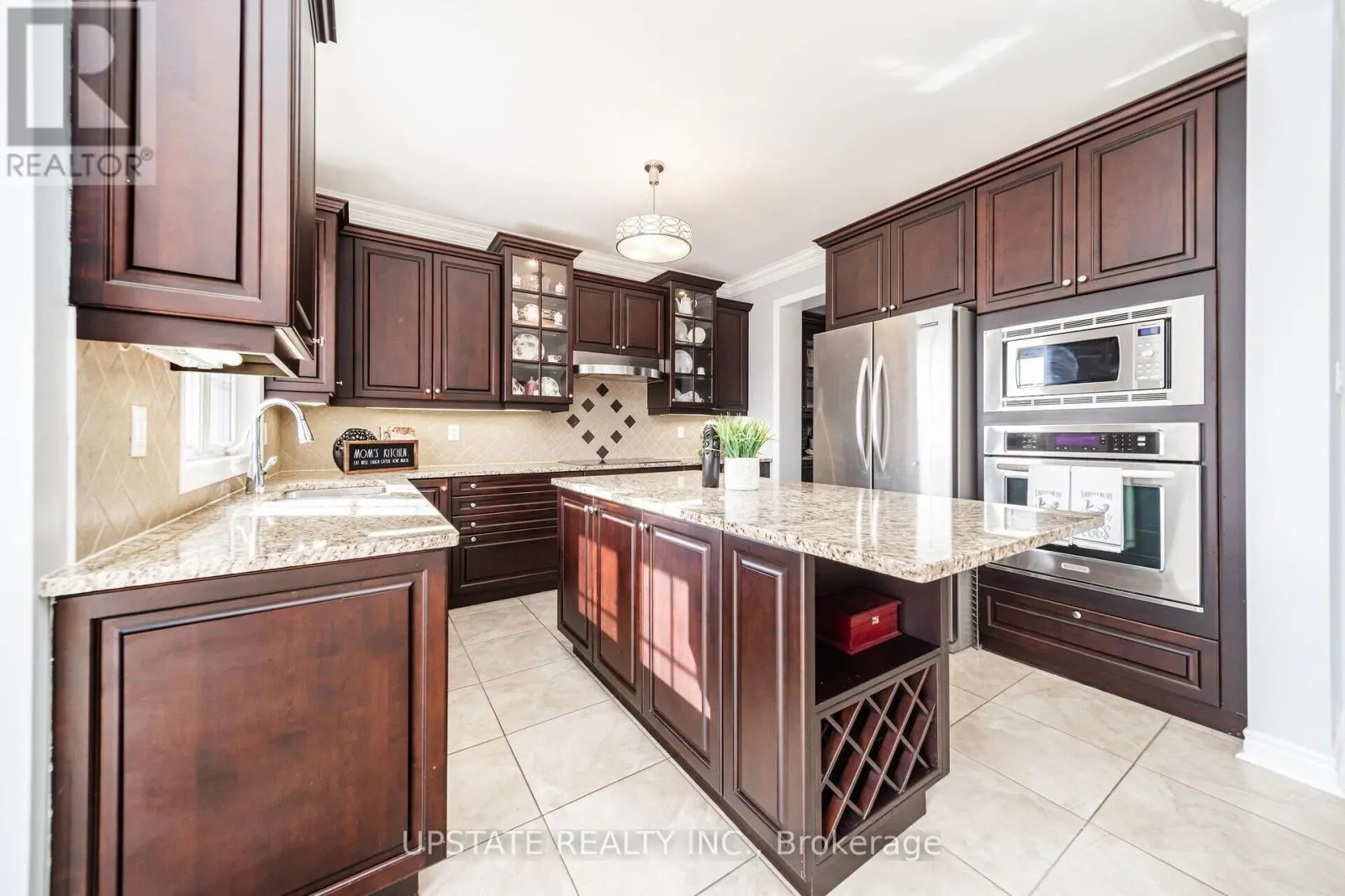 10 AGINCOURT CIRCLE