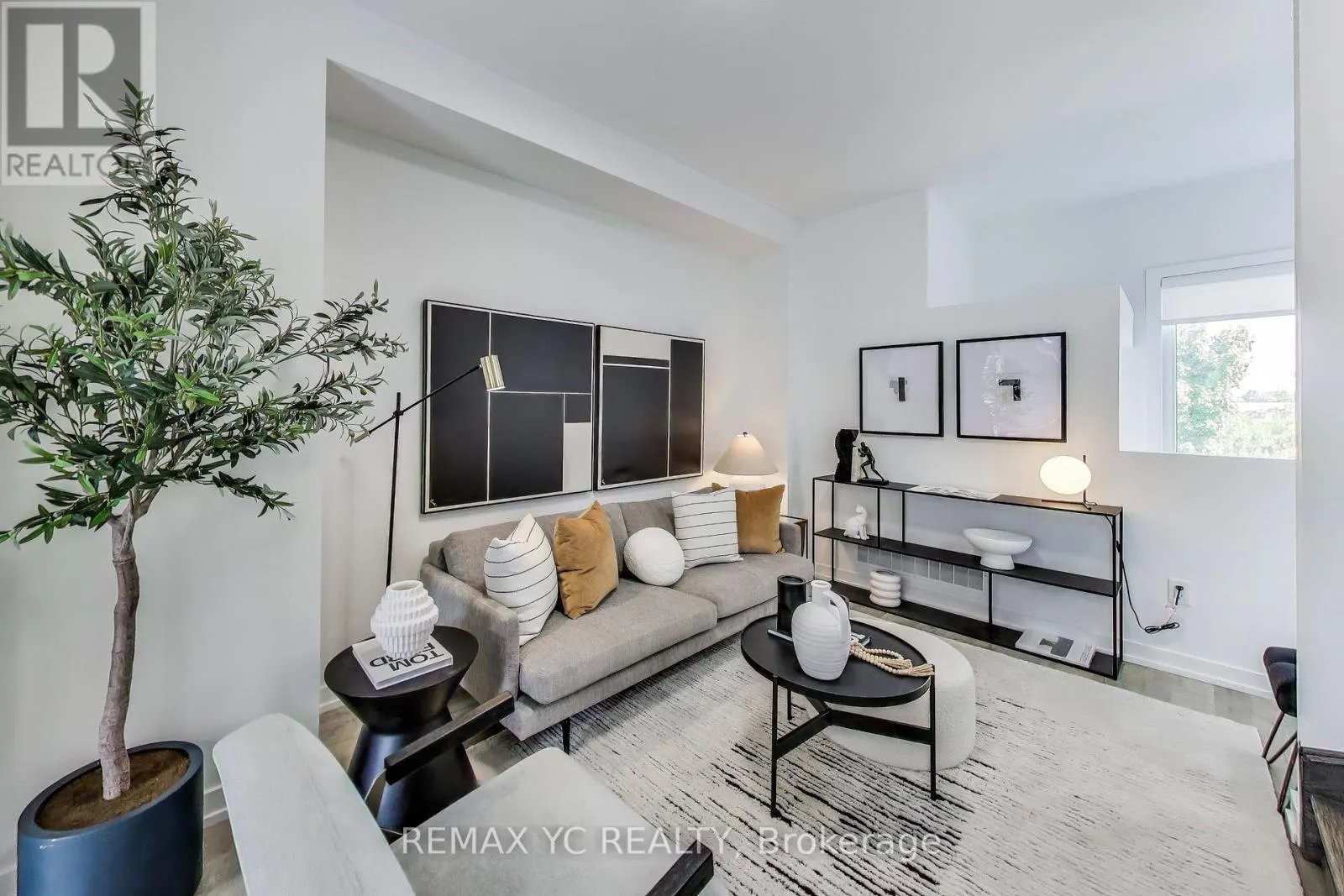 175 DOWNSVIEW PARK BOULEVARD