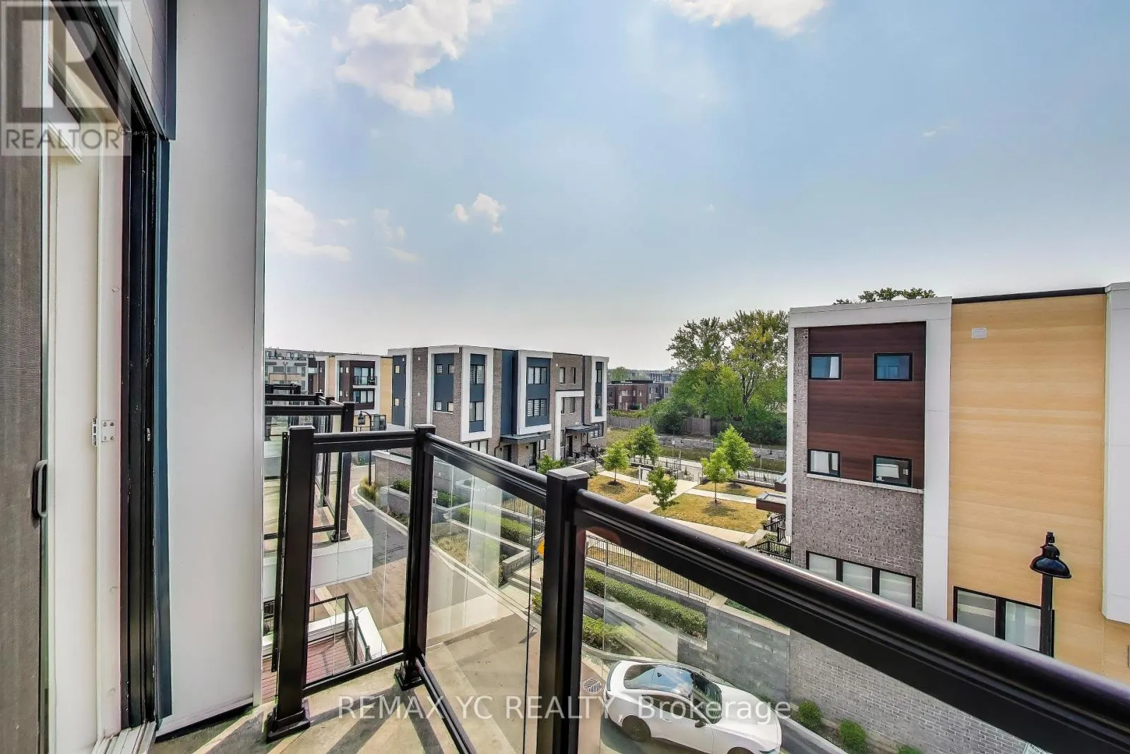 175 DOWNSVIEW PARK BOULEVARD