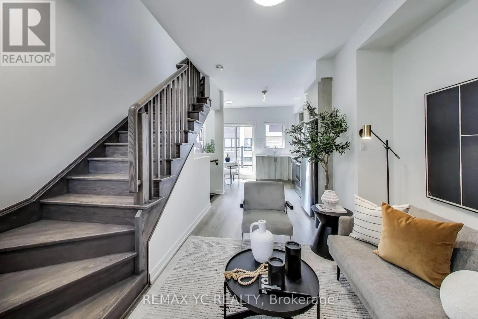 175 DOWNSVIEW PARK BOULEVARD