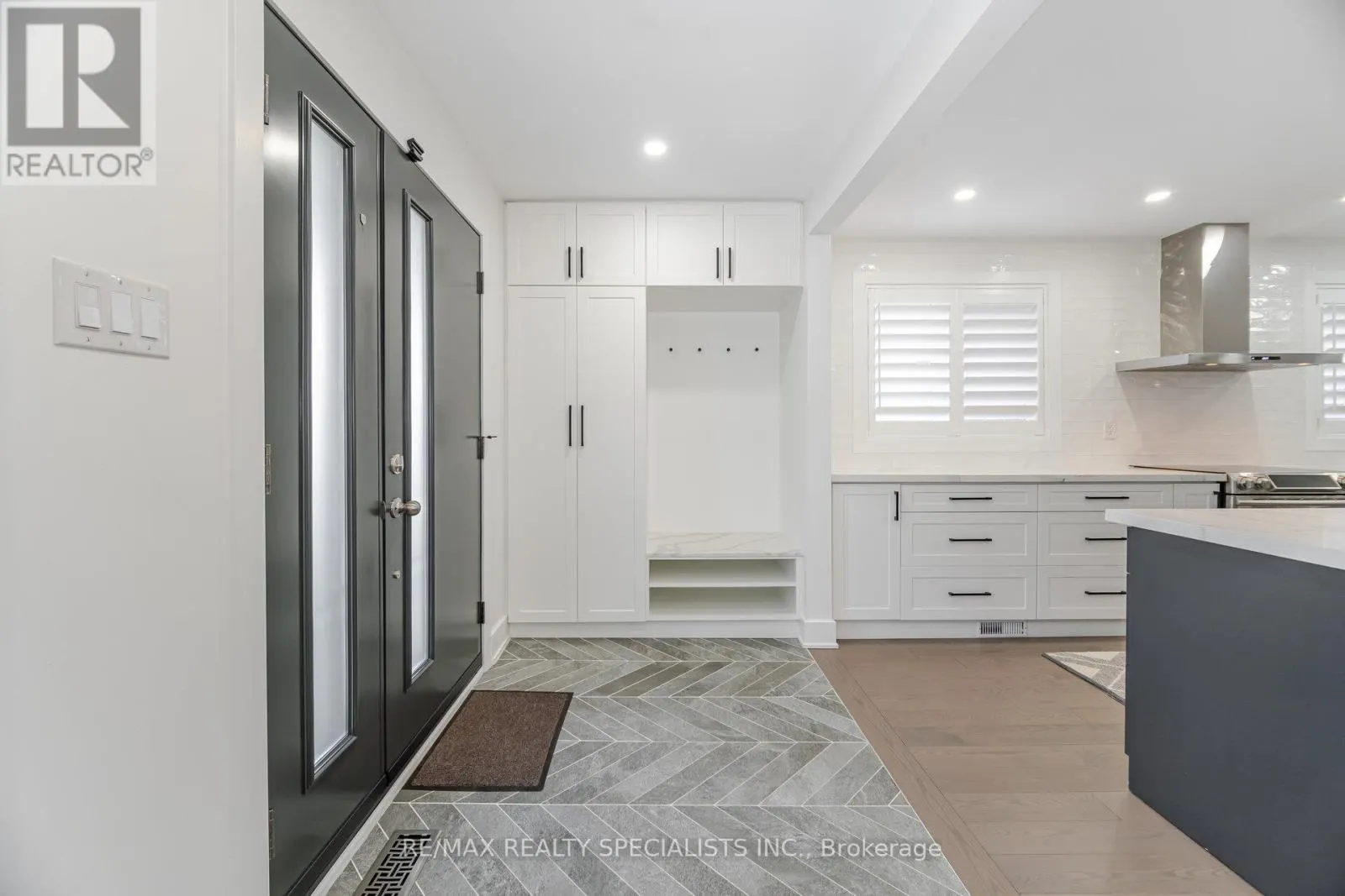29 NORFIELD CRESCENT