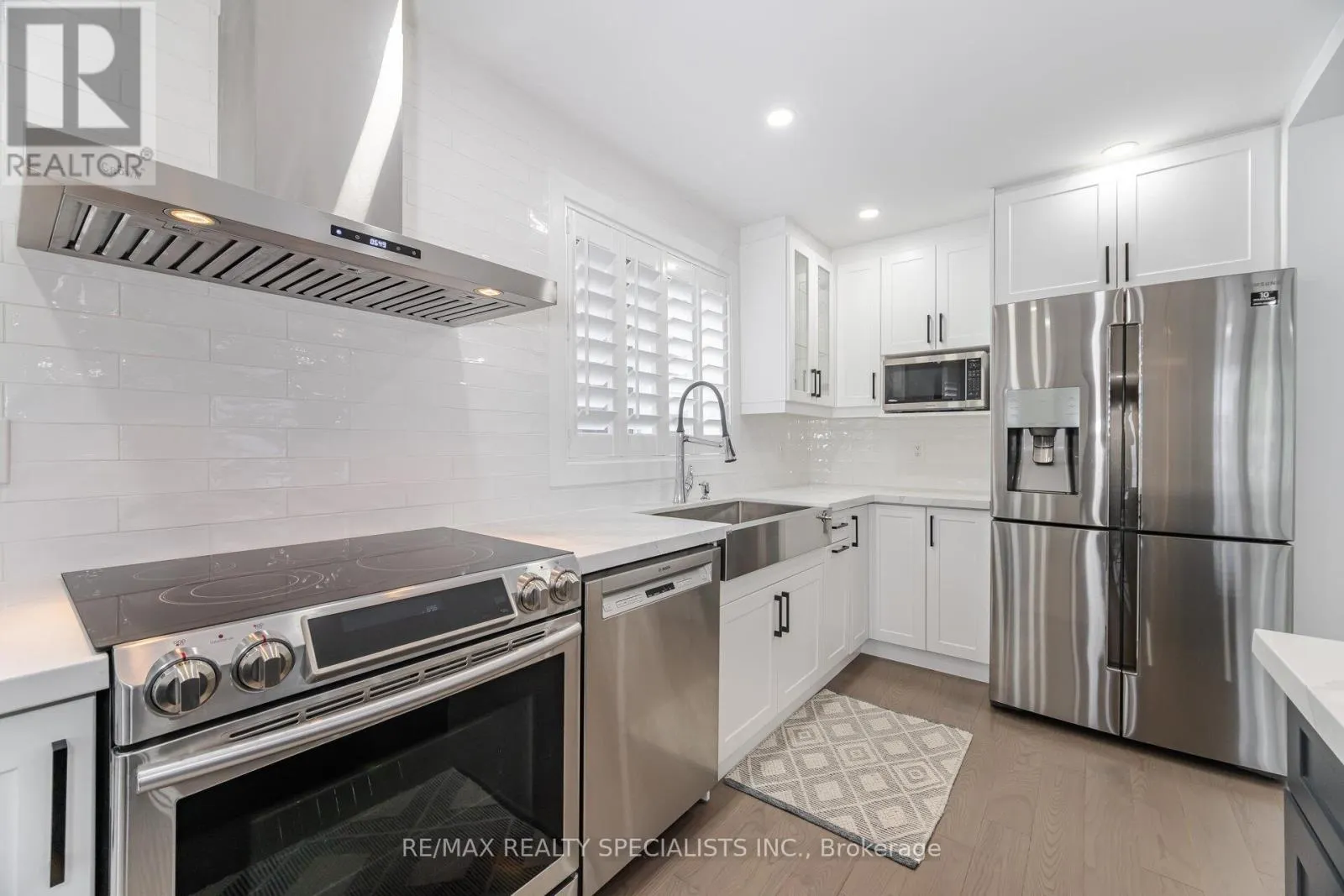 29 NORFIELD CRESCENT