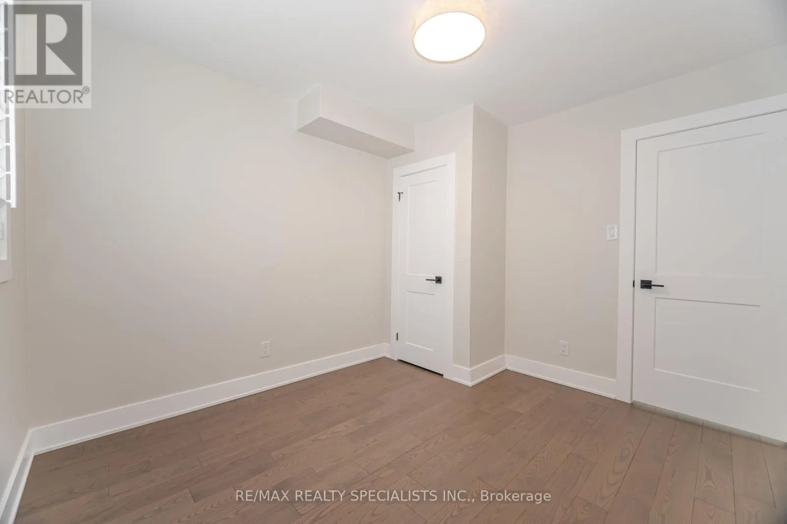 29 NORFIELD CRESCENT