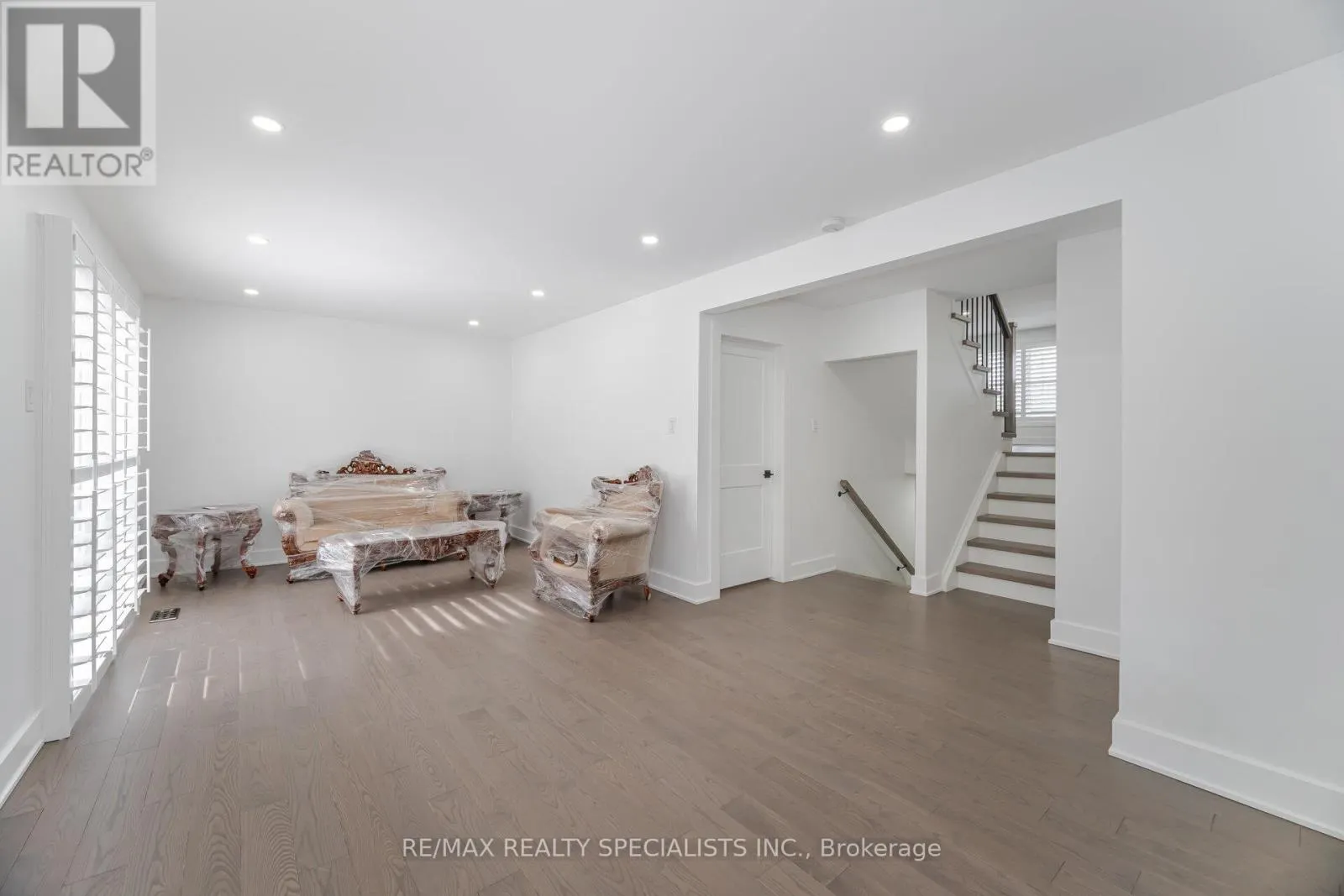 29 NORFIELD CRESCENT