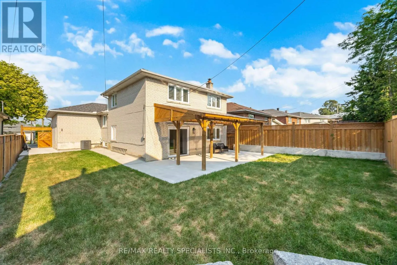 29 NORFIELD CRESCENT