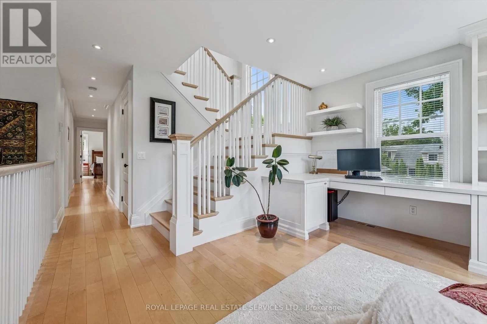 335 LAKESHORE ROAD W