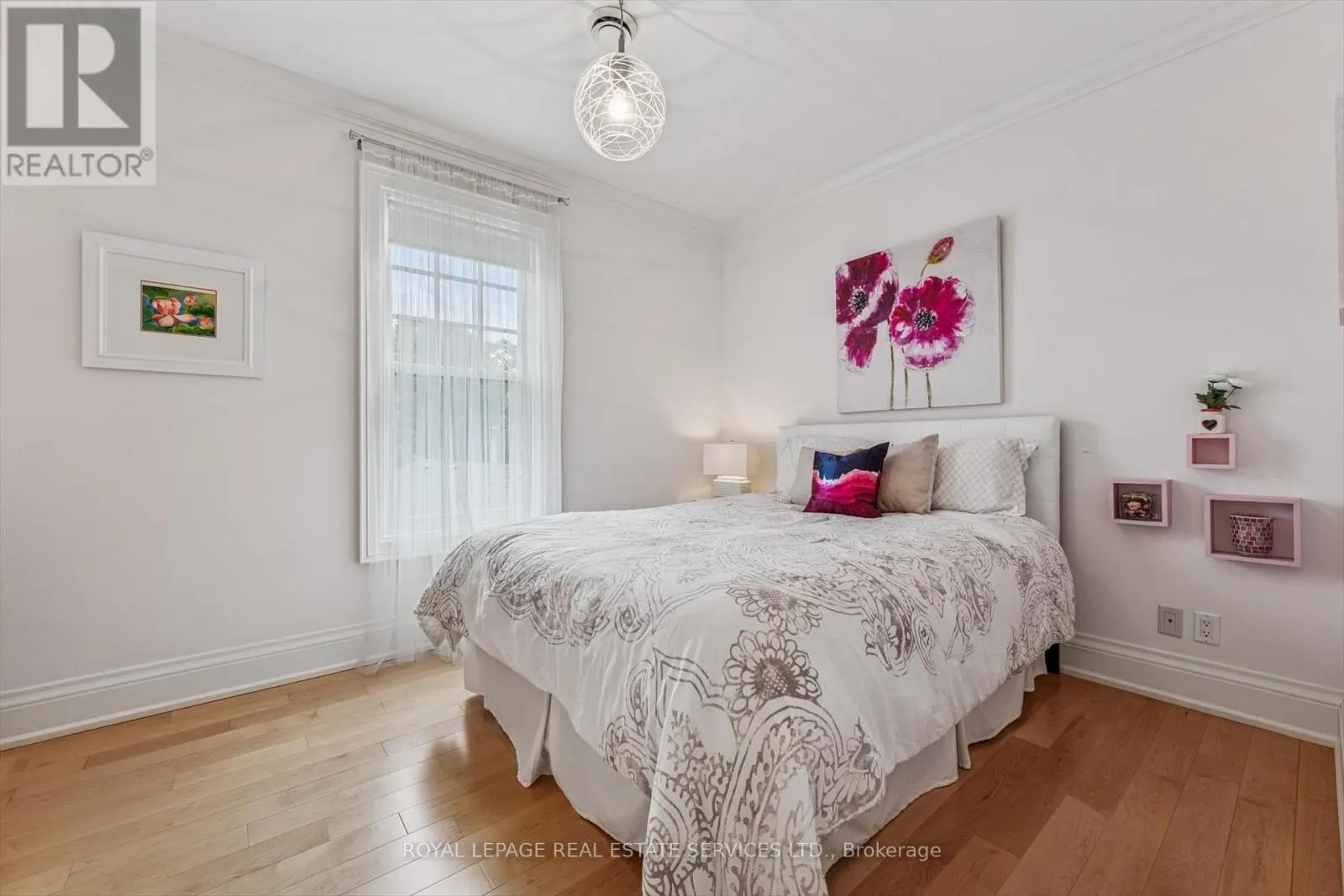 335 LAKESHORE ROAD W