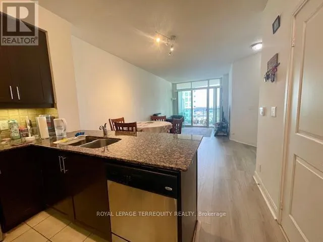 1602 - 70 ABSOLUTE AVENUE