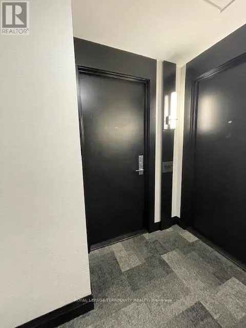 1602 - 70 ABSOLUTE AVENUE