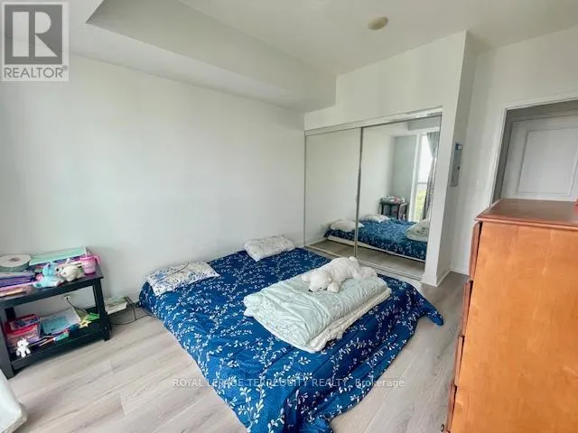 1602 - 70 ABSOLUTE AVENUE