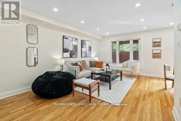 55 RUSHMORE CRESCENT