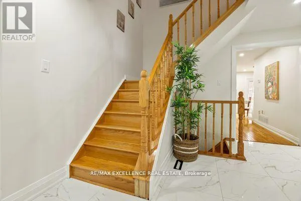 55 RUSHMORE CRESCENT