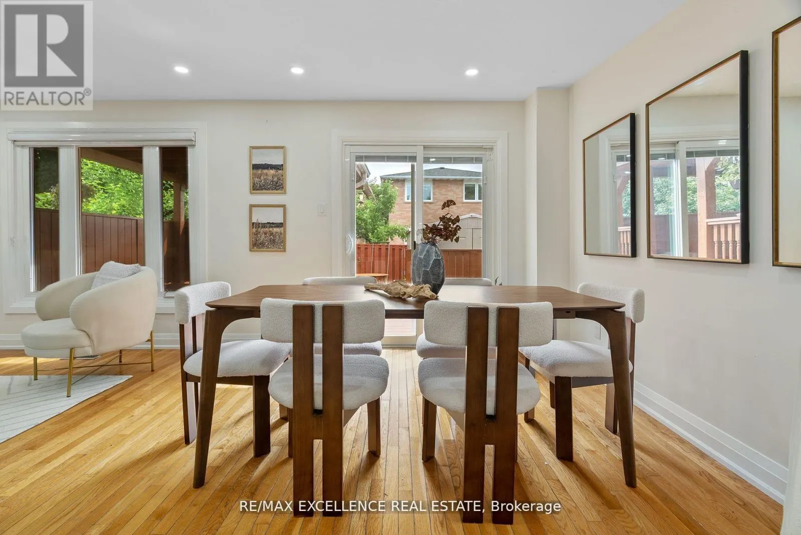 55 RUSHMORE CRESCENT