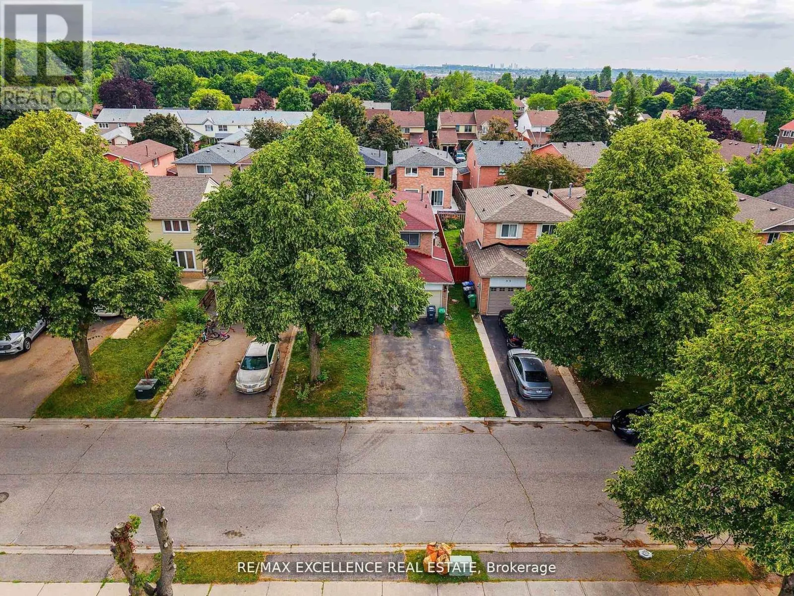 55 RUSHMORE CRESCENT