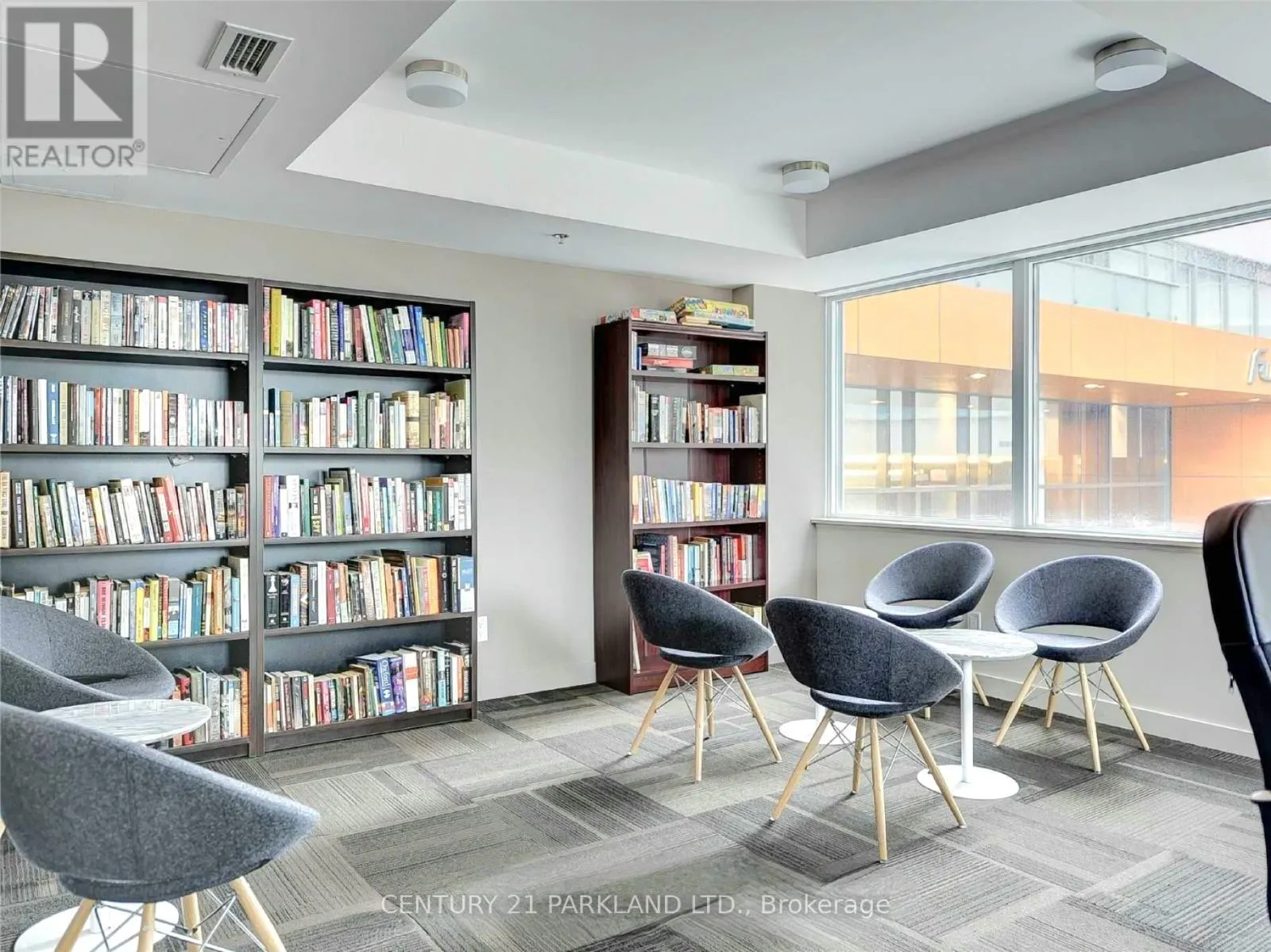 1215 - 20 JOE SHUSTER WAY