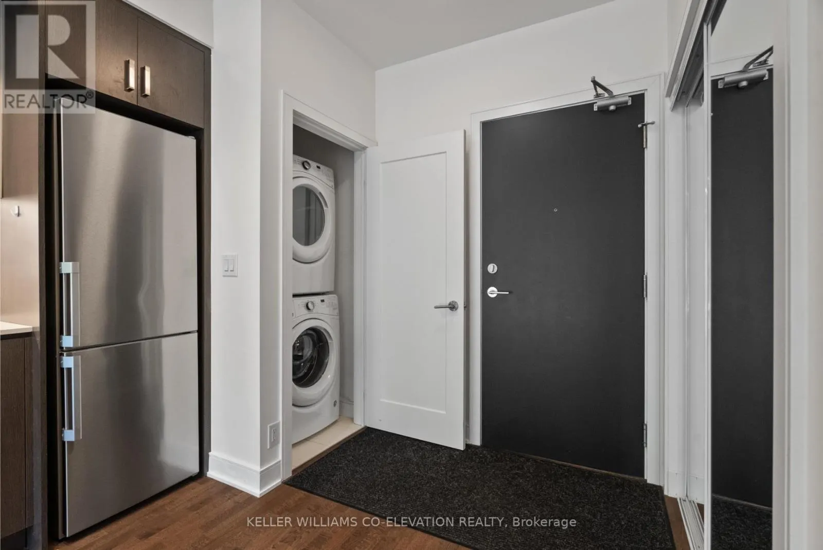 G28 - 1575 LAKESHORE ROAD W
