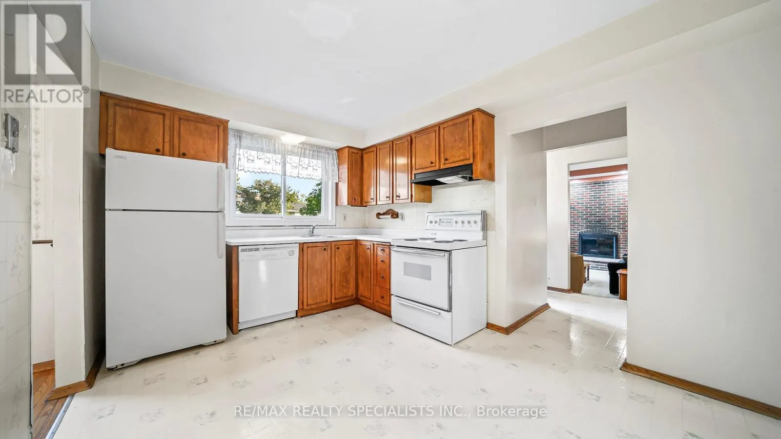 2160 JENNER COURT