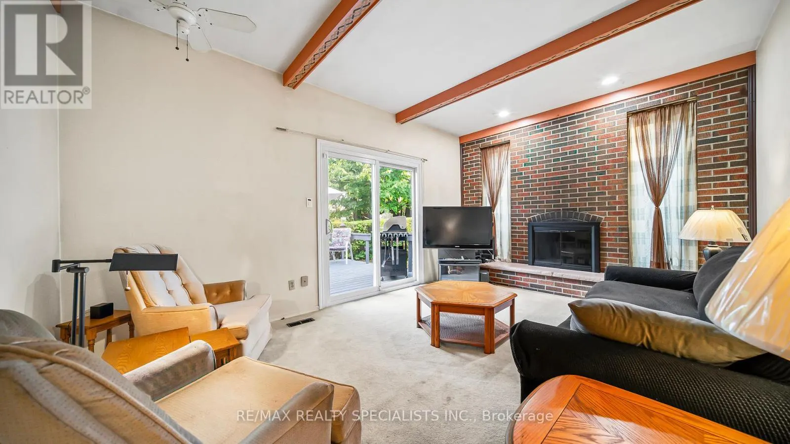 2160 JENNER COURT