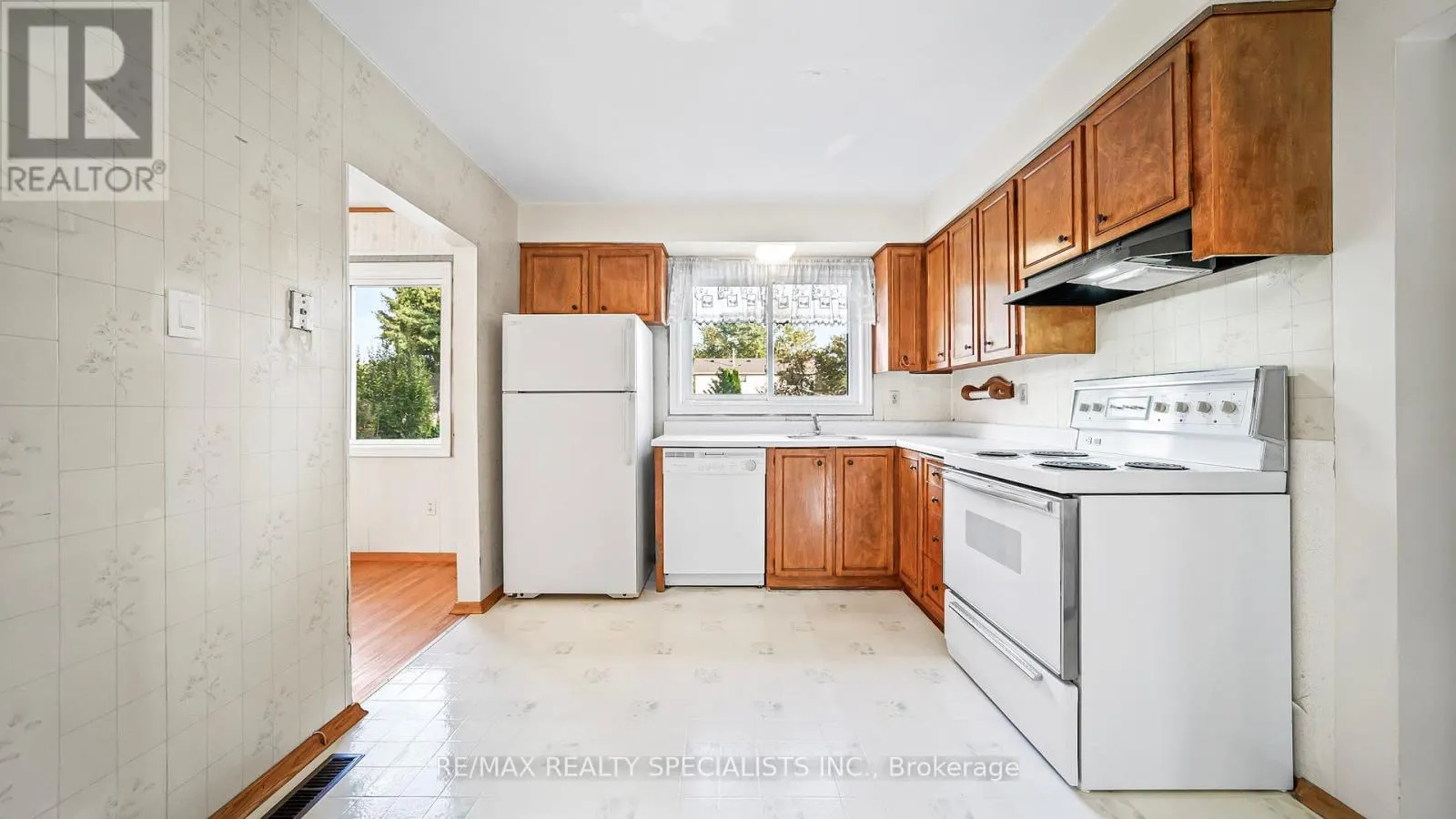2160 JENNER COURT