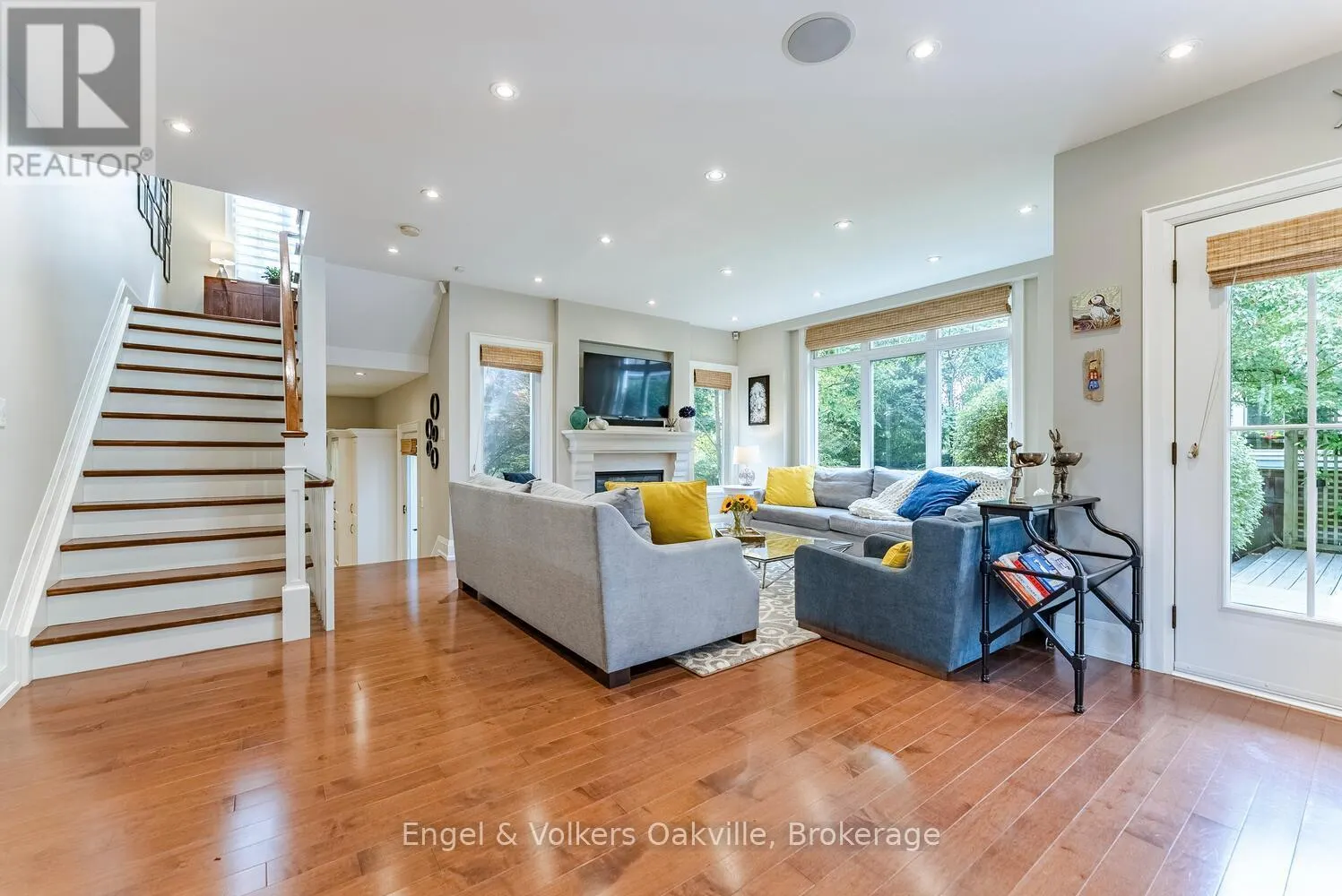 468 WEDGEWOOD DRIVE