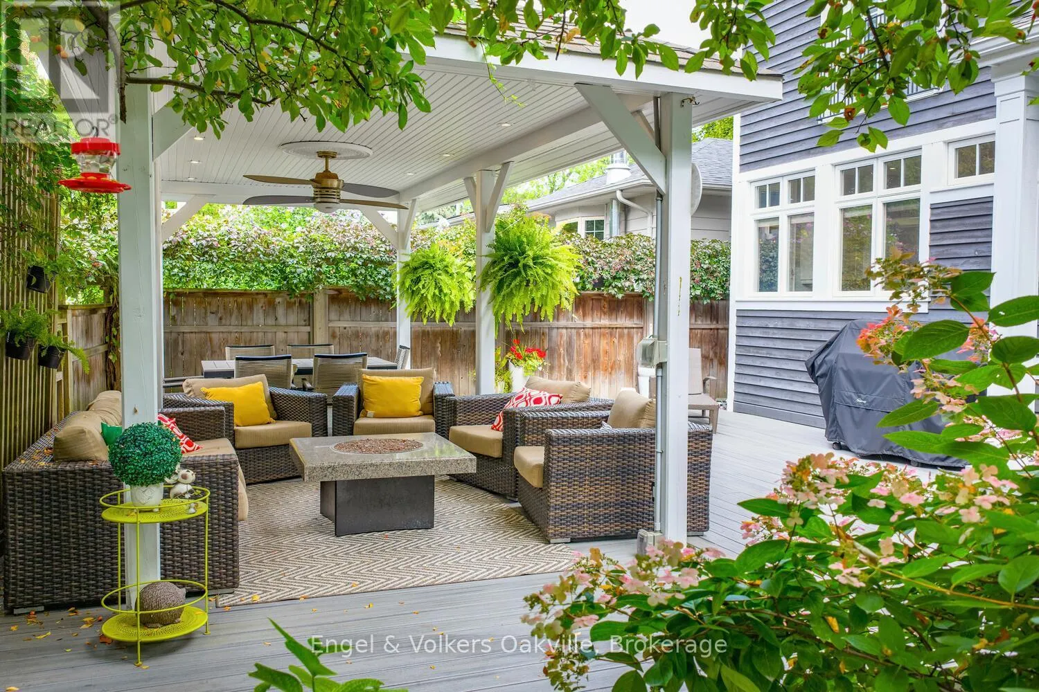 468 WEDGEWOOD DRIVE