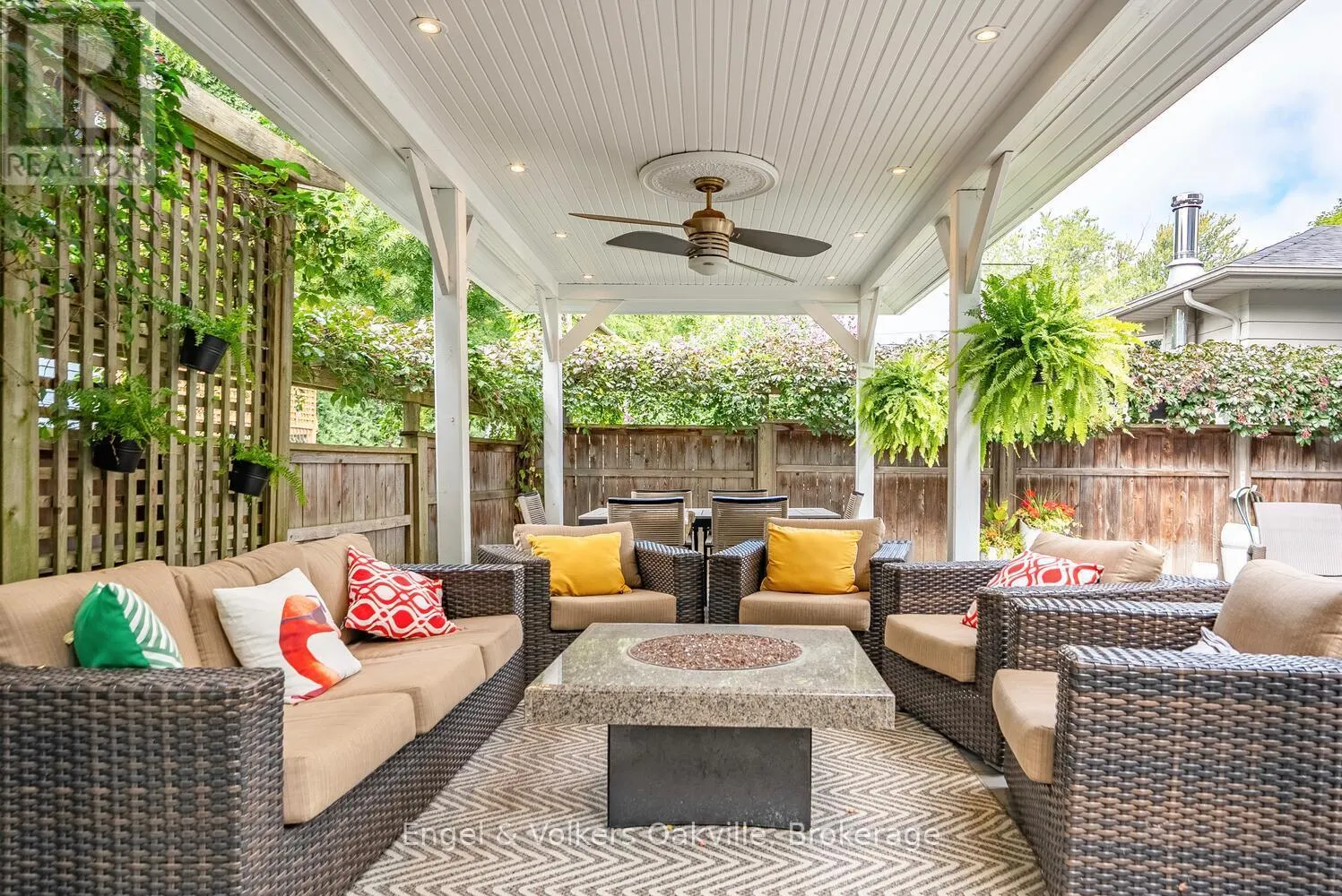 468 WEDGEWOOD DRIVE