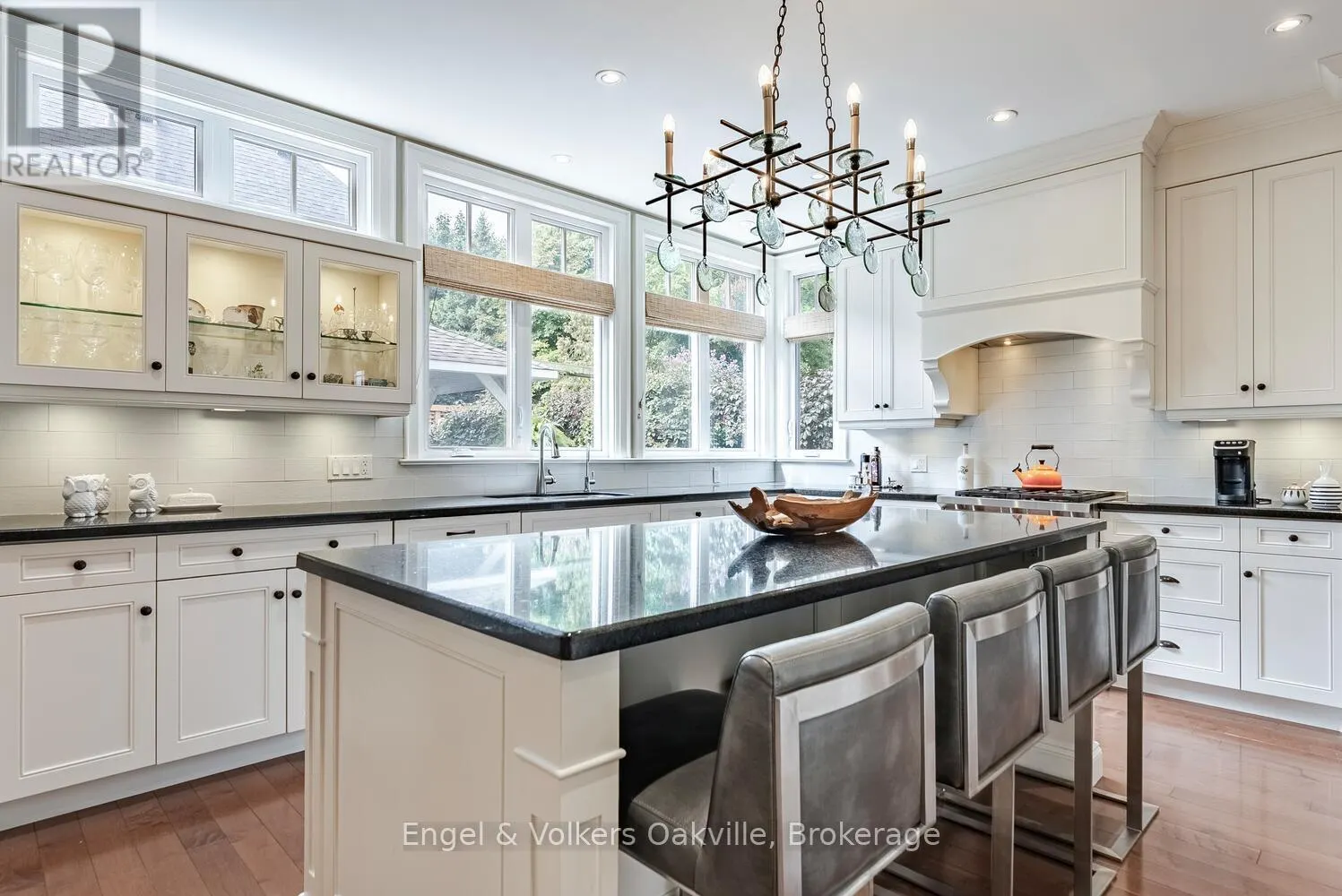 468 WEDGEWOOD DRIVE
