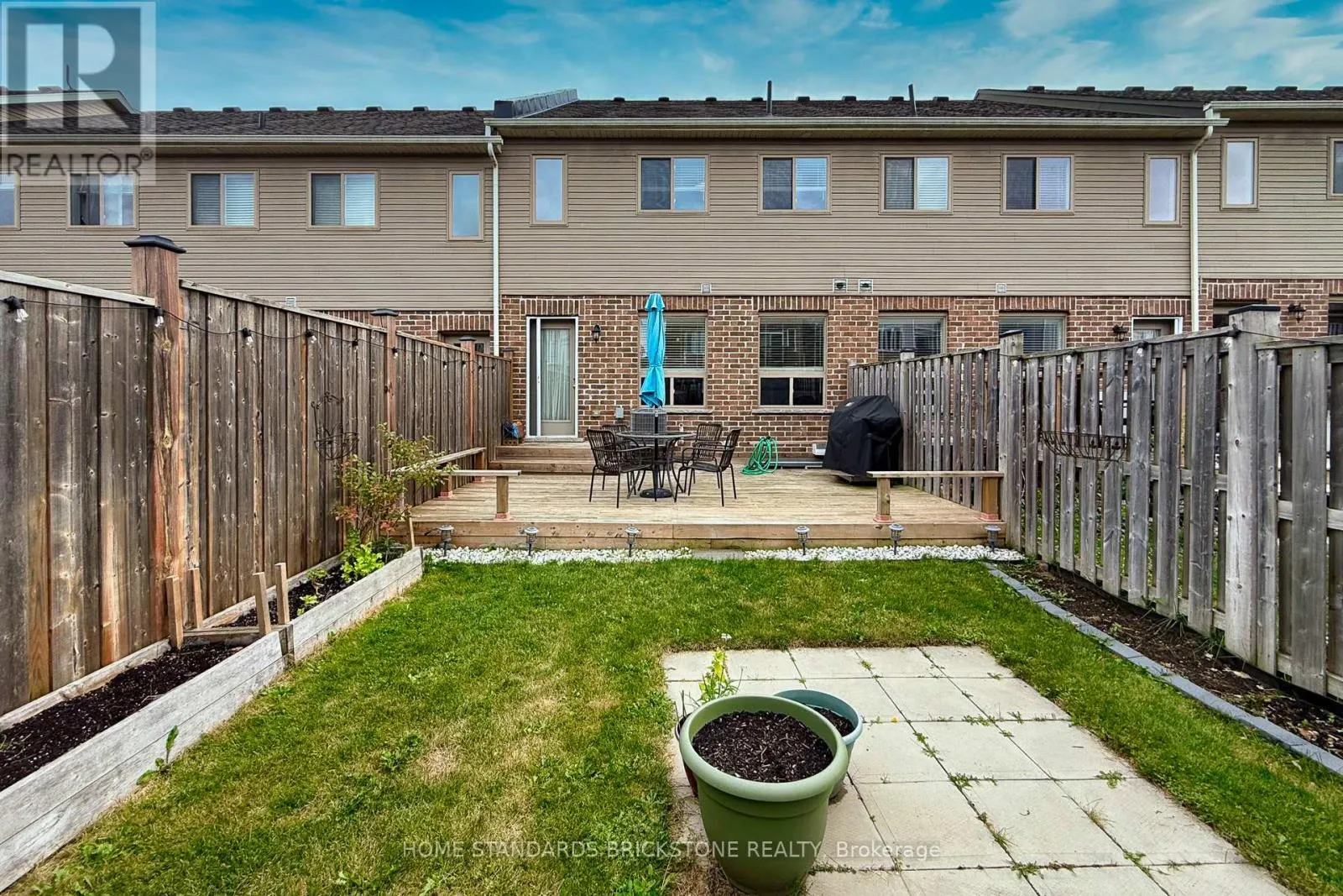 39 LAVERTY CRESCENT