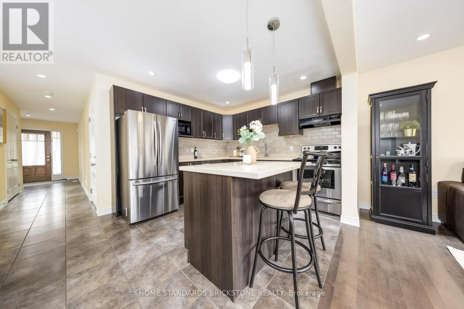 39 LAVERTY CRESCENT