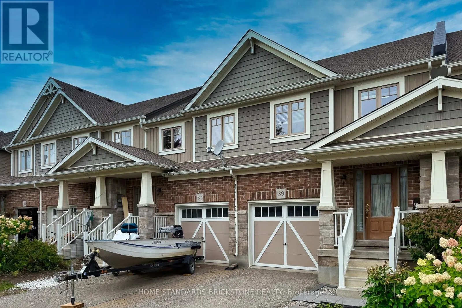 39 LAVERTY CRESCENT