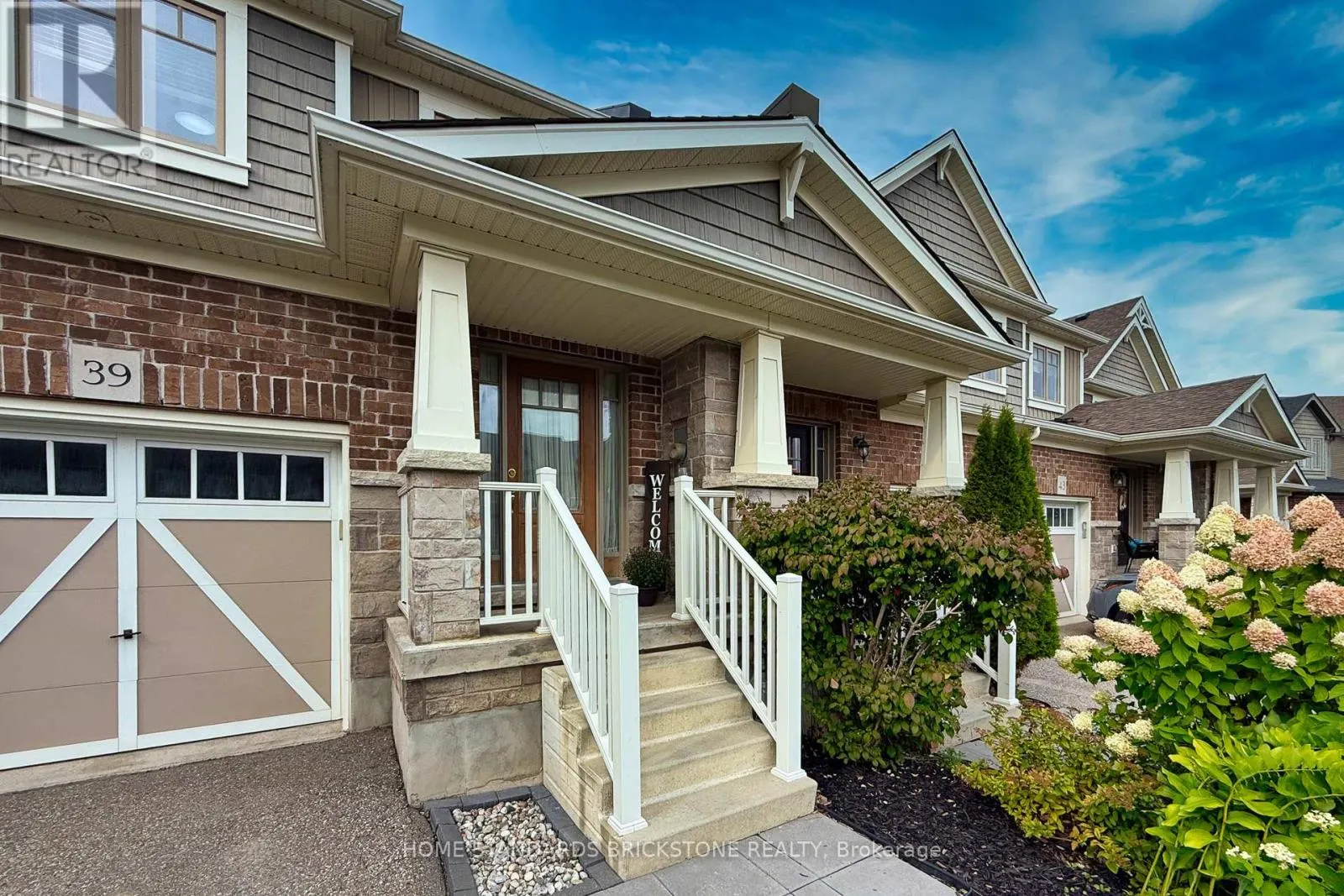 39 LAVERTY CRESCENT