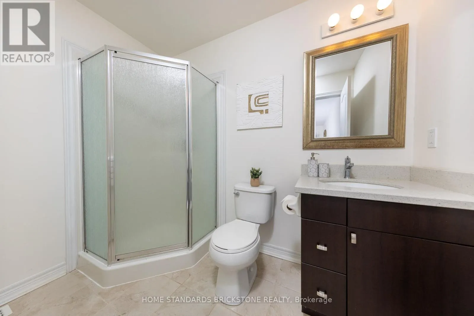 39 LAVERTY CRESCENT