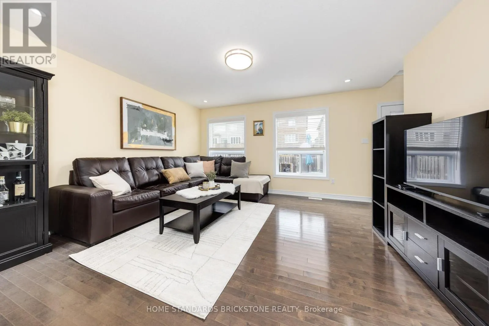 39 LAVERTY CRESCENT