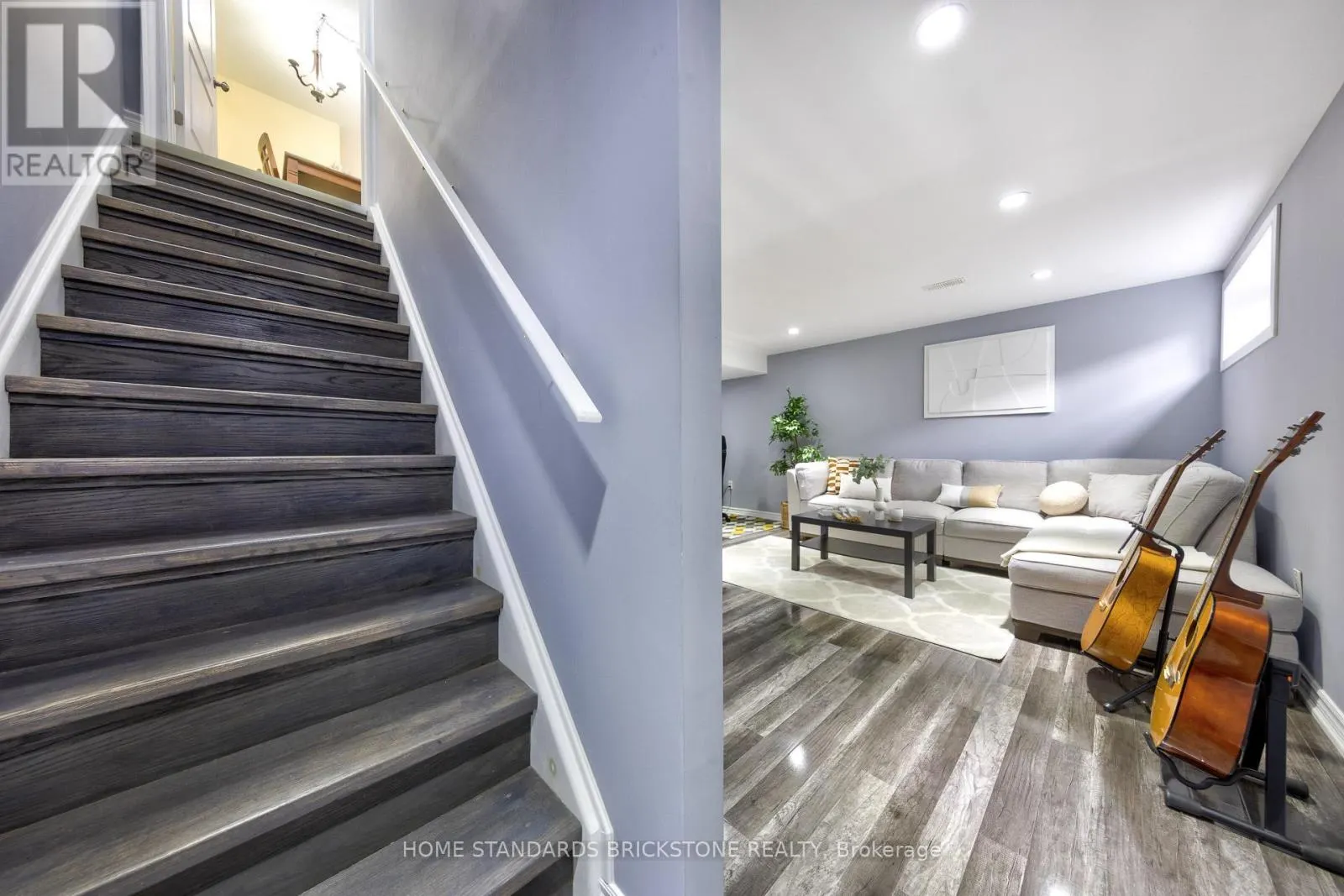39 LAVERTY CRESCENT